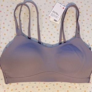 Lululemon like a cloud bra